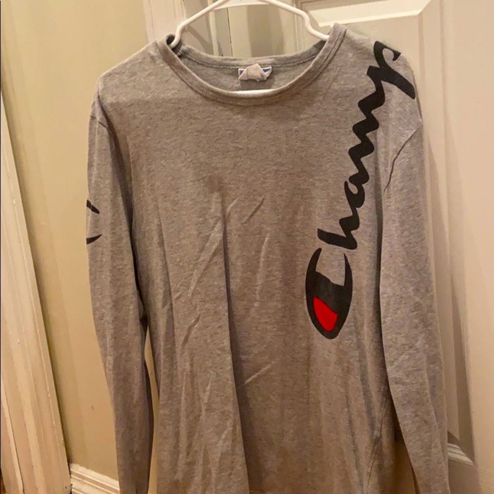 Champion long sleeve shirt. Size medium.